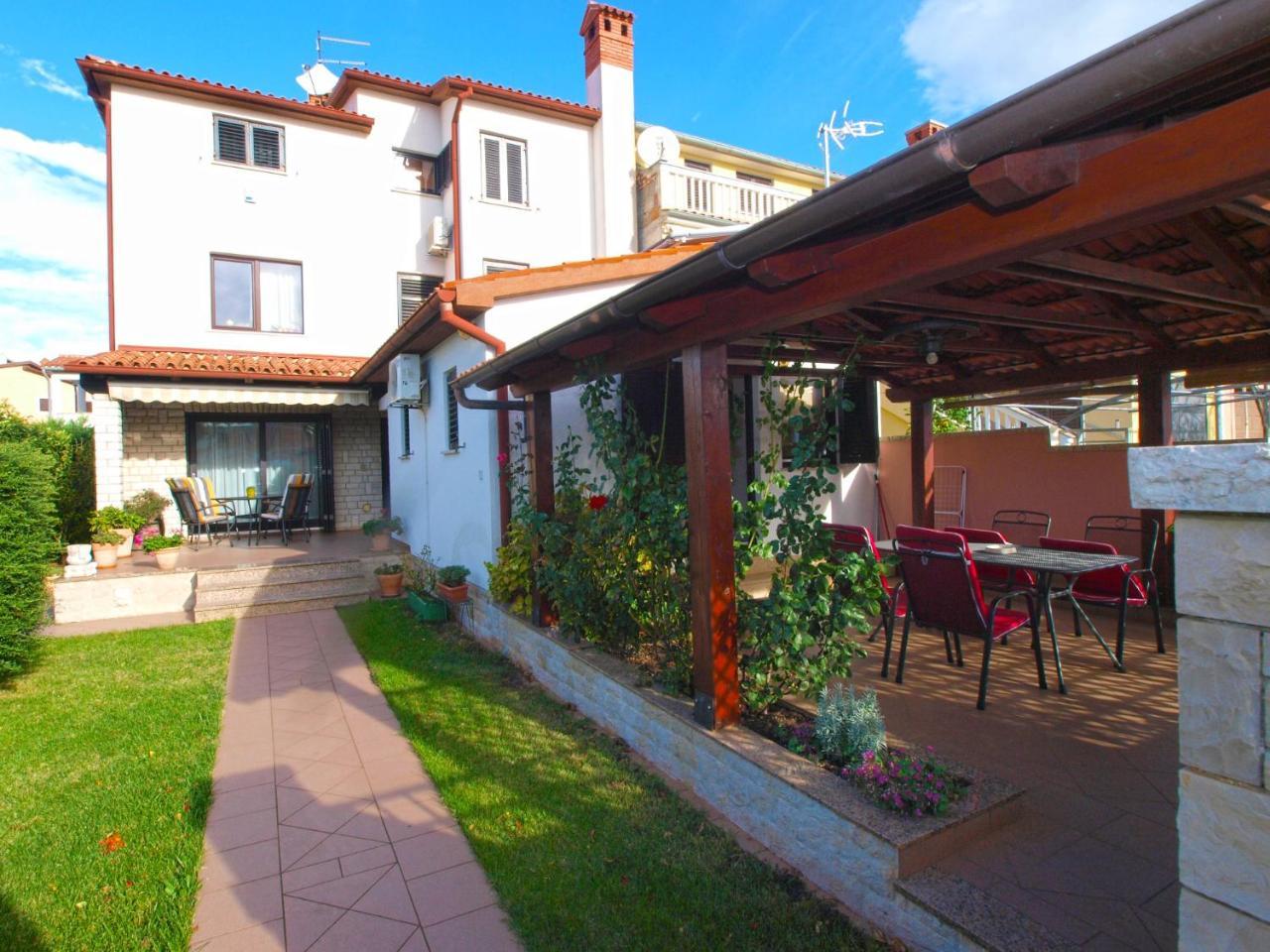 Apartments Ozren 311 Fažana Exterior foto